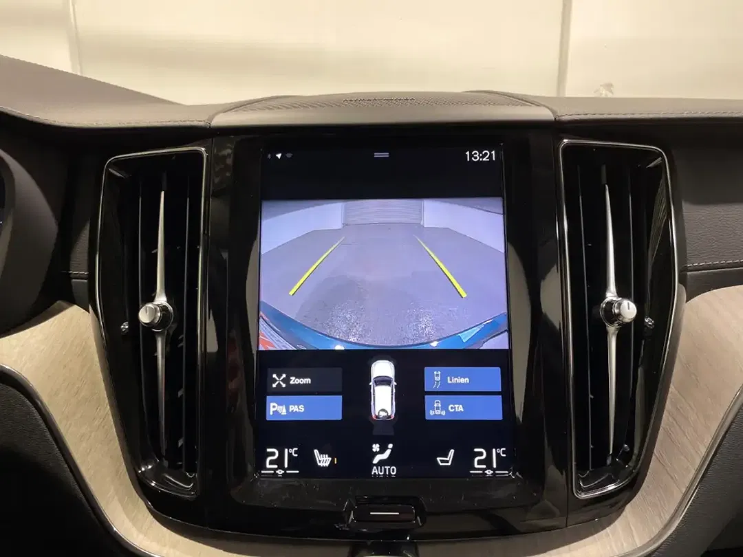 Volvo XC60 - Thumbnail 24