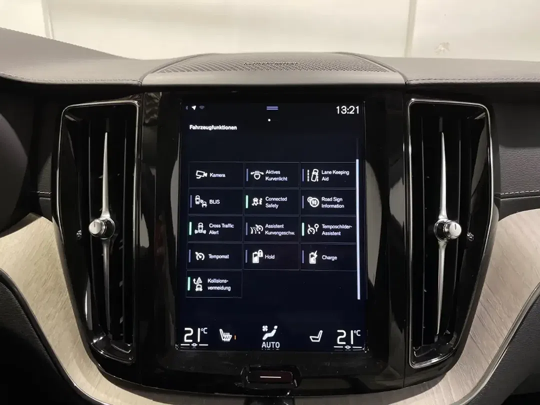 Volvo XC60 - Thumbnail 26