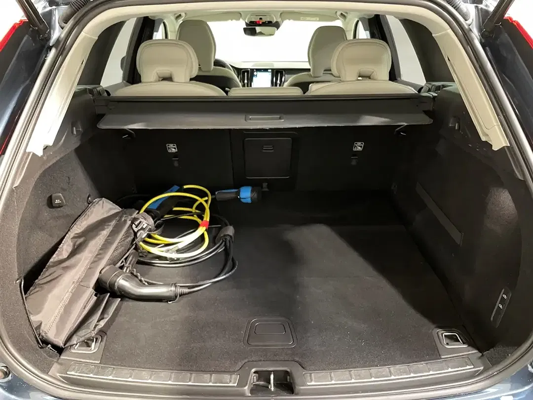 Volvo XC60 - Thumbnail 8