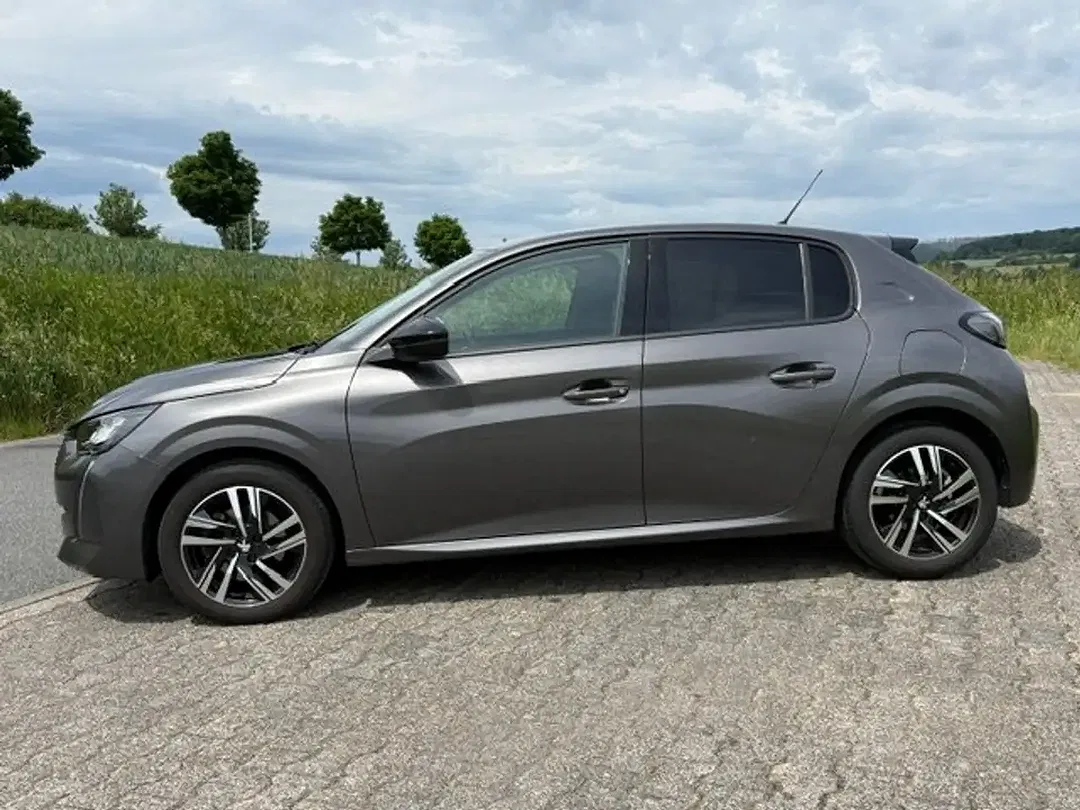Peugeot 208 - Thumbnail 7