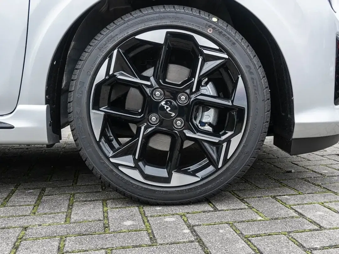 Kia Picanto - Thumbnail 3