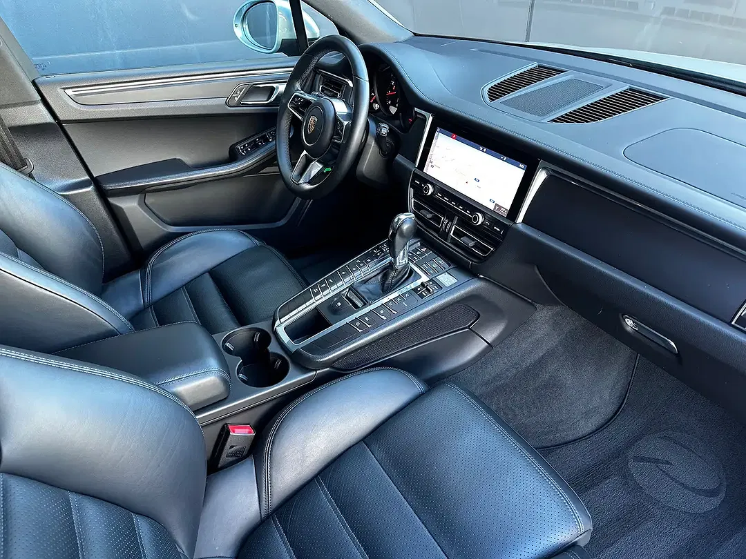 Porsche Macan - Thumbnail 11