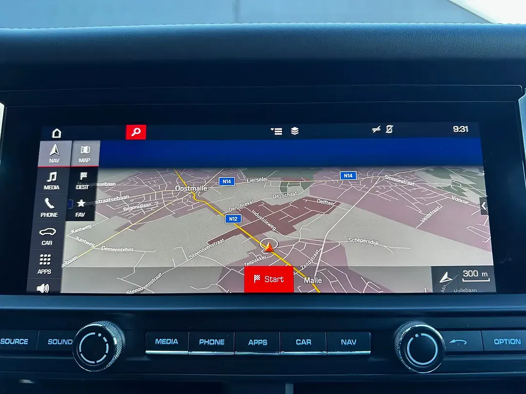 Porsche Macan - Thumbnail 13