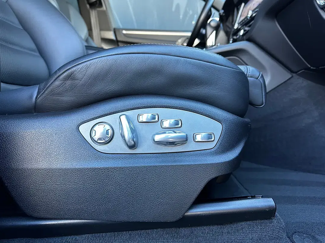 Porsche Macan - Thumbnail 25