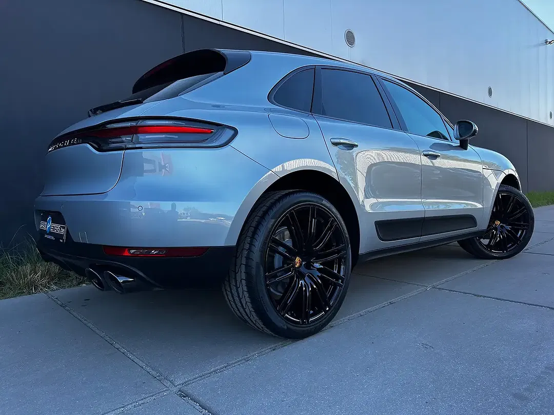 Porsche Macan - Thumbnail 29