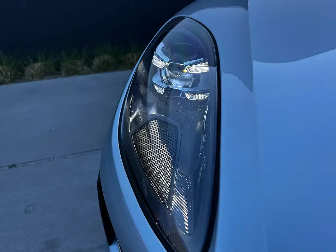 Porsche Macan - Thumbnail 39