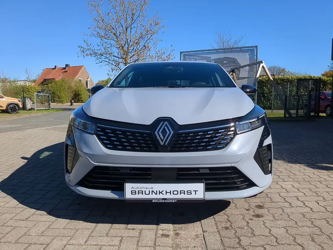 Renault Clio - Thumbnail 3