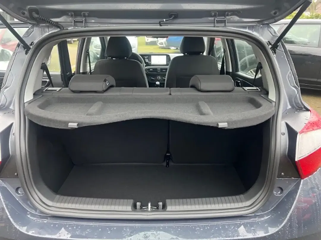 Hyundai i10 - Thumbnail 12