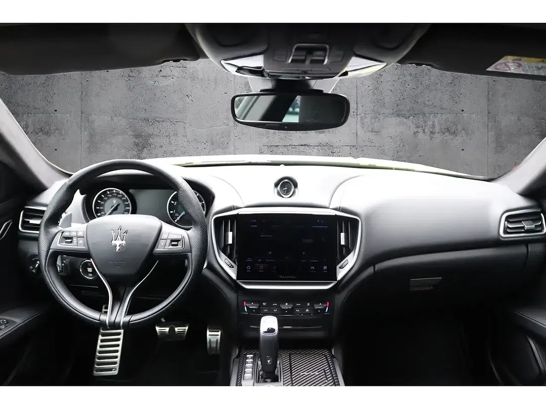 Maserati Ghibli - Thumbnail 7