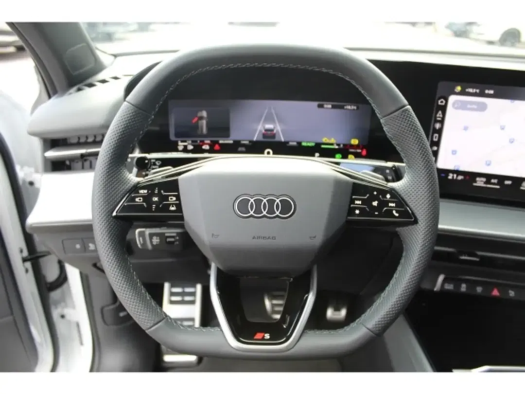 Audi Q3 - Thumbnail 9