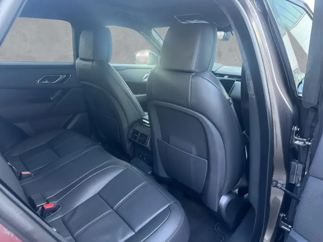 Land Rover Range Rover Velar - Thumbnail 12