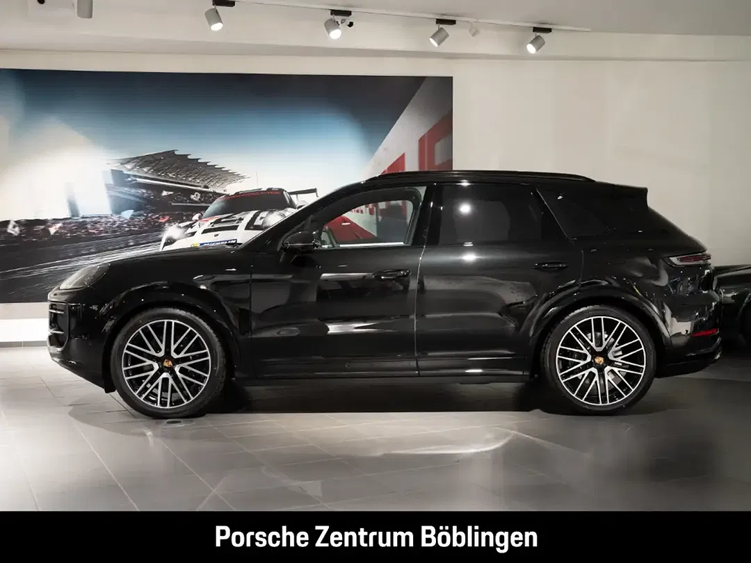 Porsche Cayenne - Thumbnail 2
