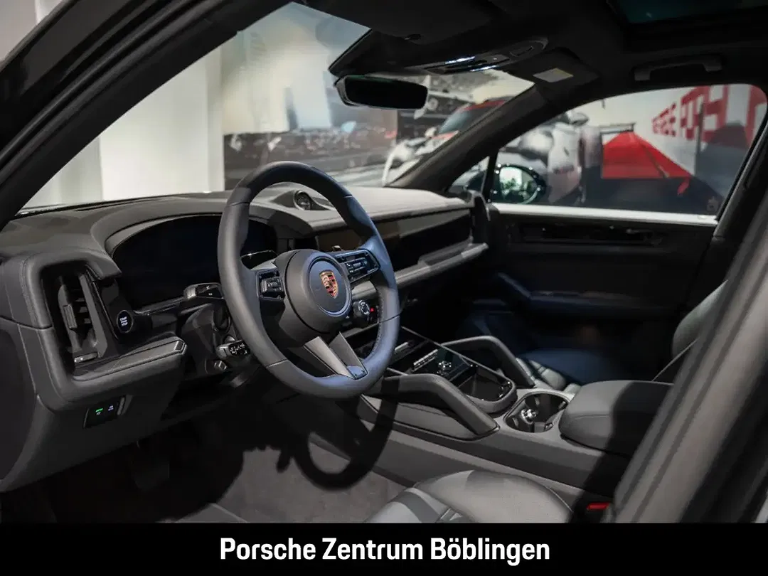 Porsche Cayenne - Thumbnail 5