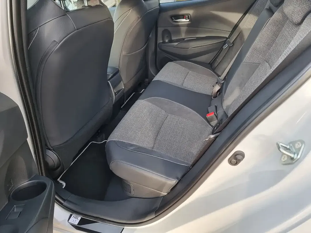 Toyota Corolla - Thumbnail 12