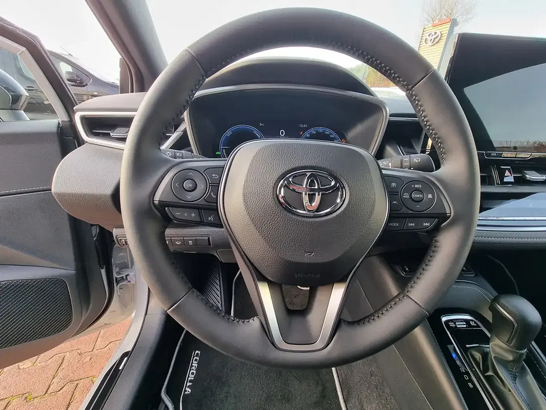 Toyota Corolla - Thumbnail 14