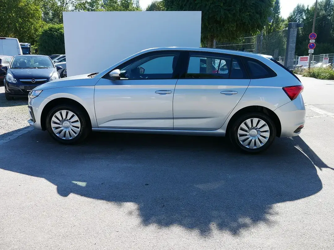 Skoda Scala - Thumbnail 4