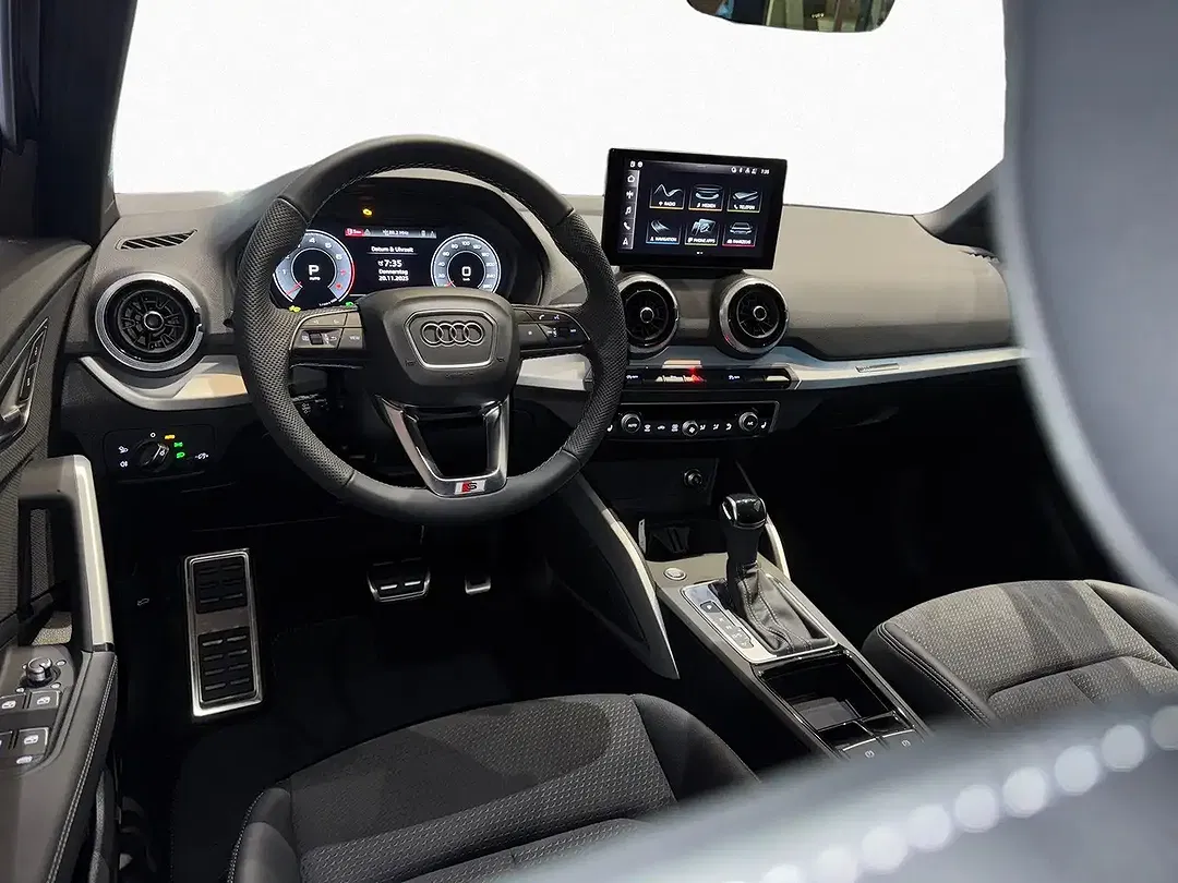 Audi Q2 - Thumbnail 9