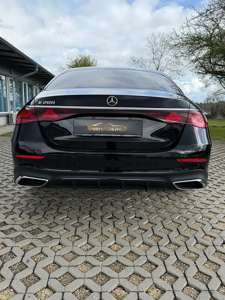 Mercedes-Benz E 200 - Thumbnail 6