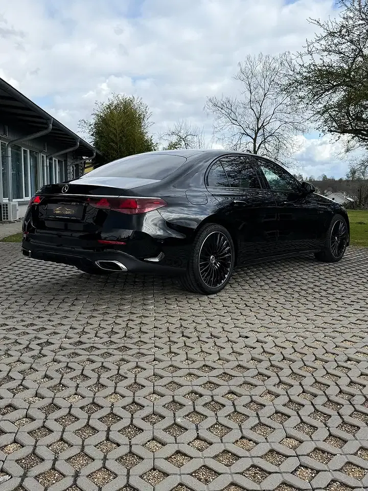Mercedes-Benz E 200 - Thumbnail 7
