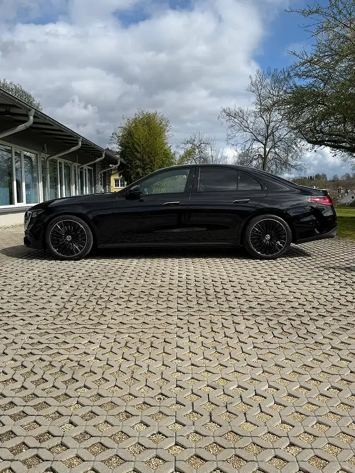 Mercedes-Benz E 200 - Thumbnail 8