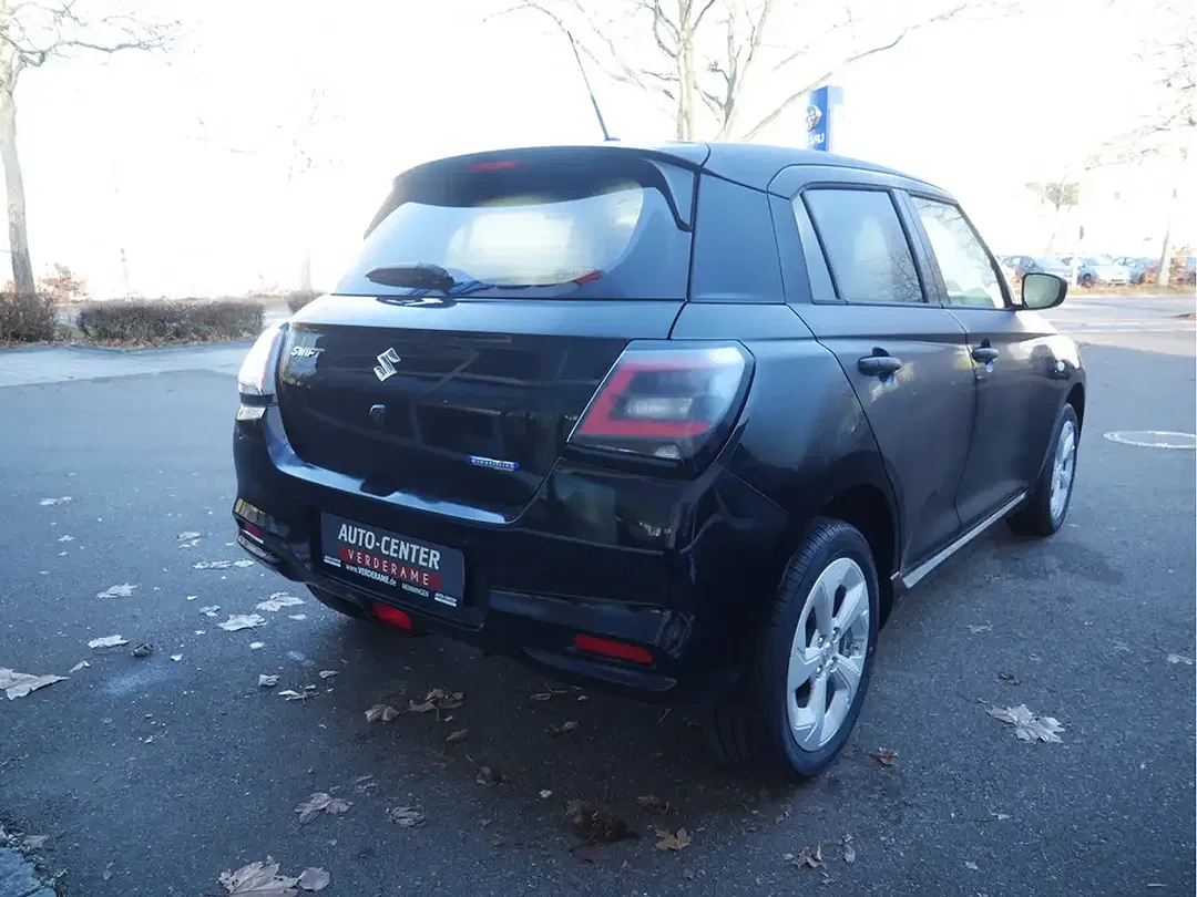 Suzuki Swift - Thumbnail 5