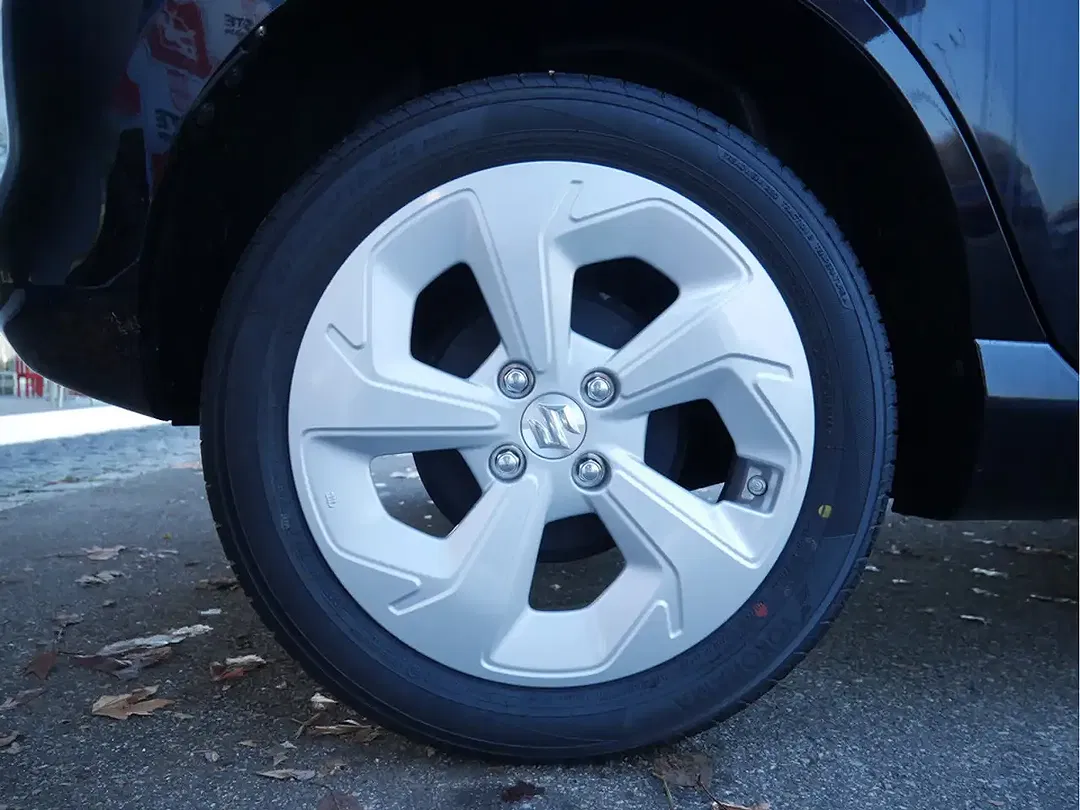 Suzuki Swift - Thumbnail 7