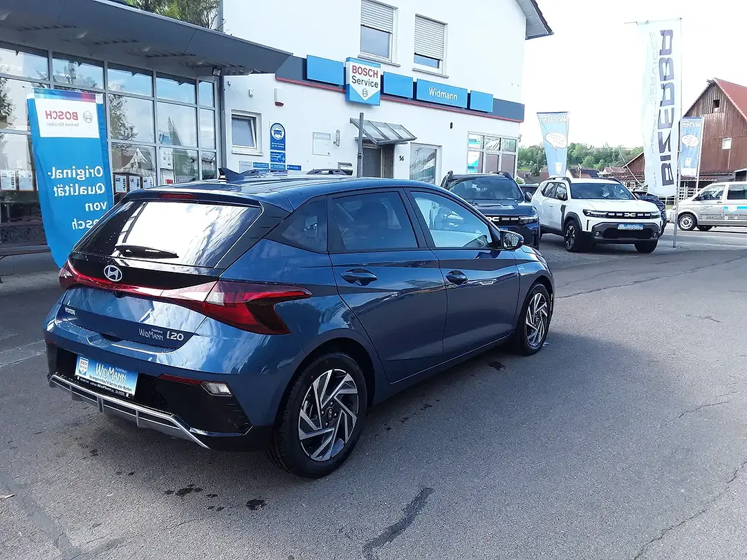 Hyundai i20 - Thumbnail 3