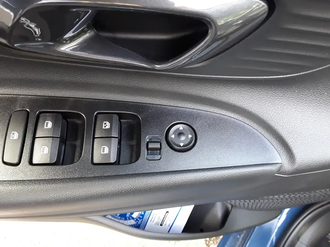 Hyundai i20 - Thumbnail 9