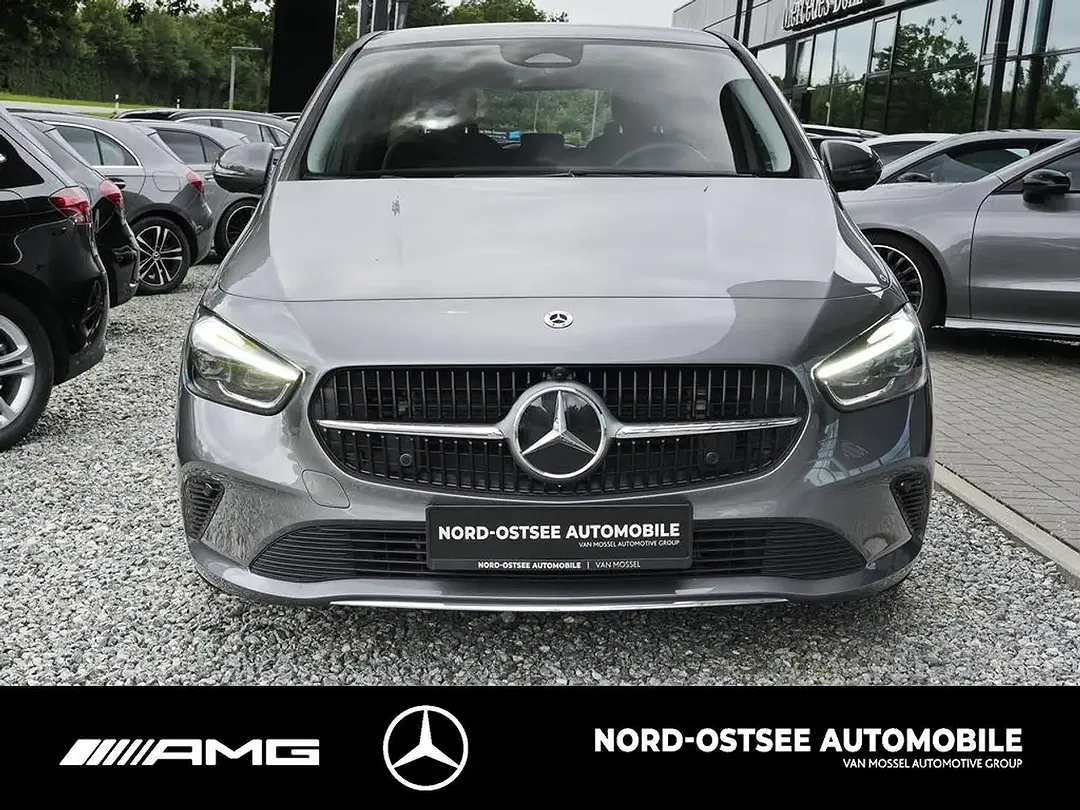 Mercedes-Benz B 200 - Thumbnail 2