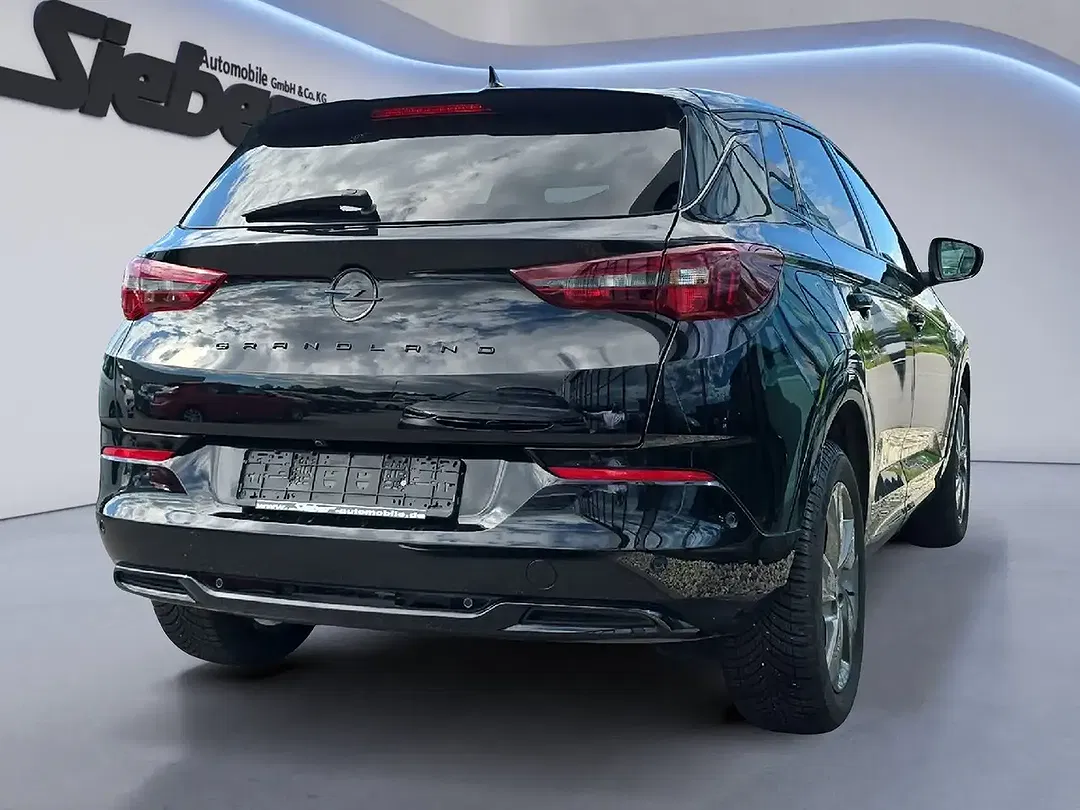 Opel Grandland - Thumbnail 3