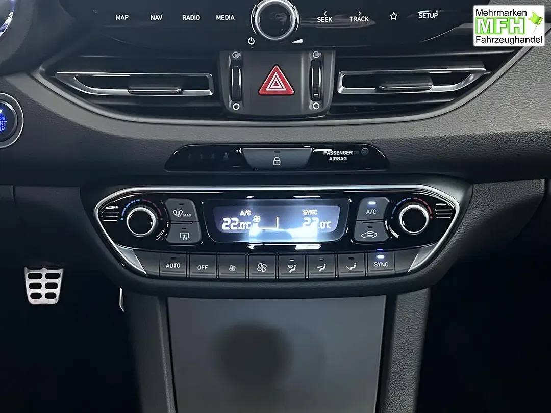 Hyundai i30 - Thumbnail 13