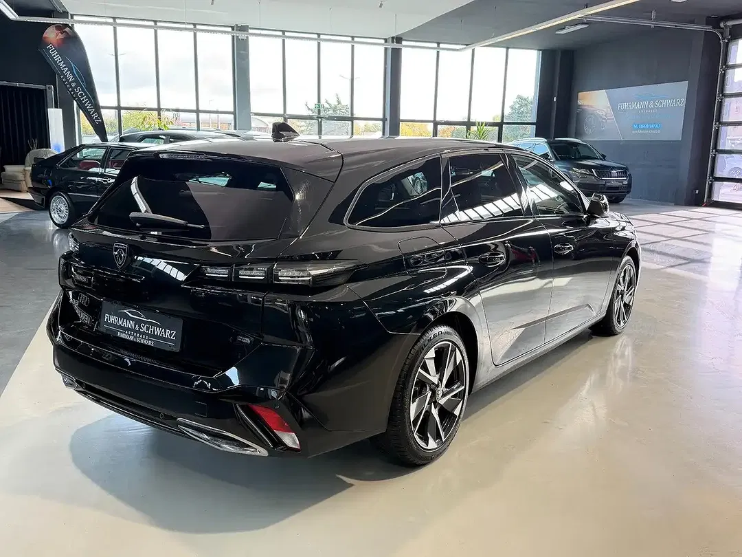 Peugeot 308 - Thumbnail 5