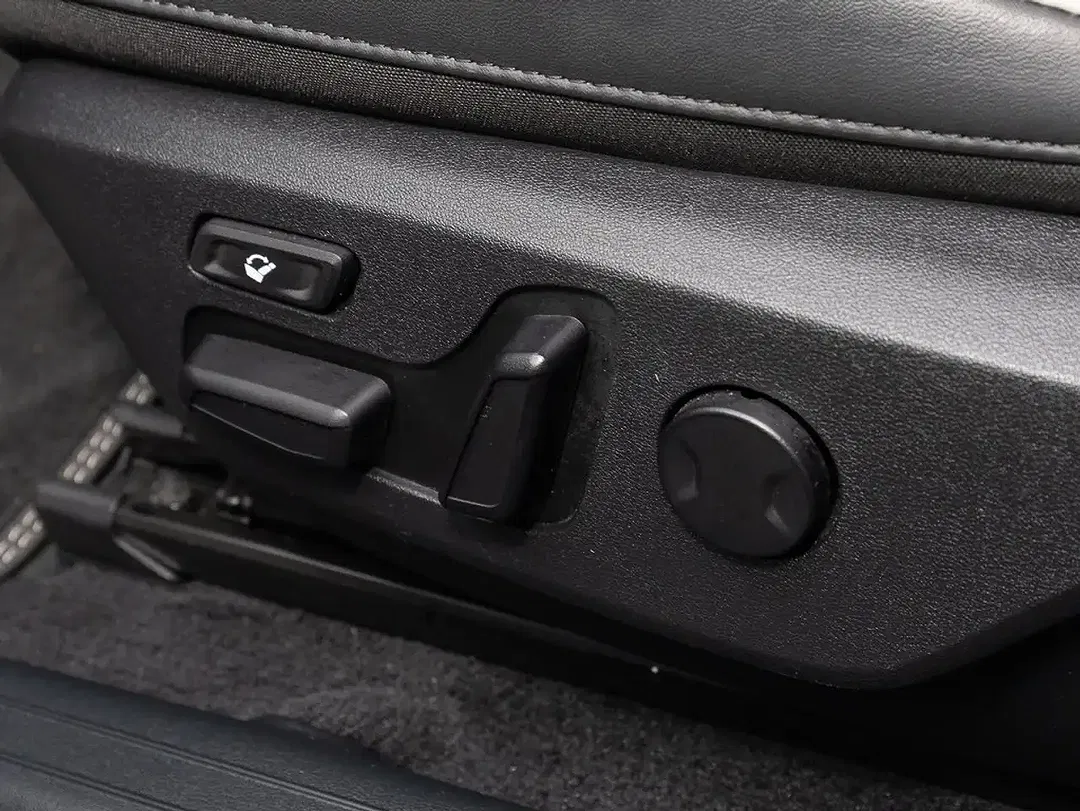Kia EV6 - Thumbnail 13