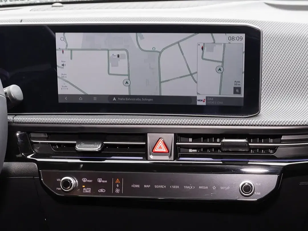 Kia EV6 - Thumbnail 8