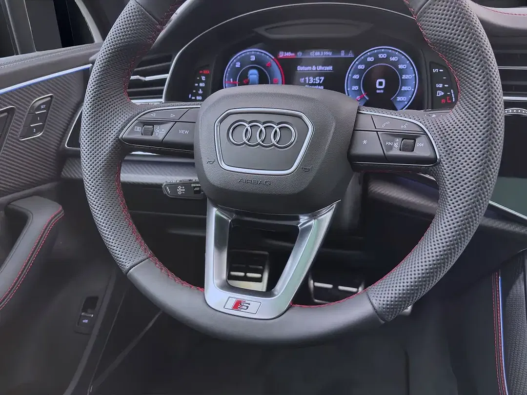 Audi Q7 - Thumbnail 13
