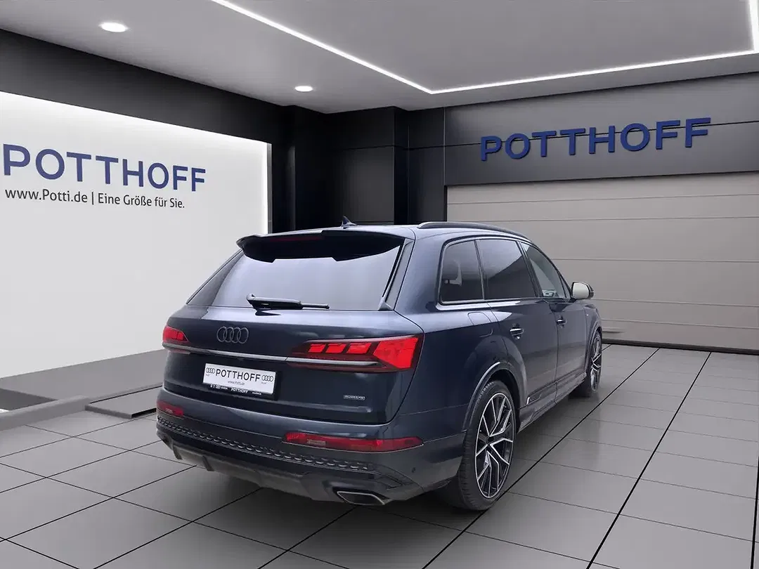 Audi Q7 - Thumbnail 6