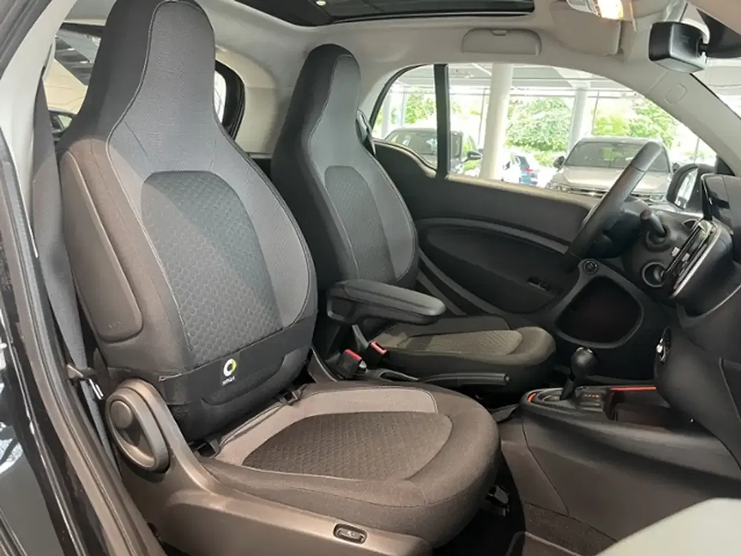 smart forTwo - Thumbnail 12