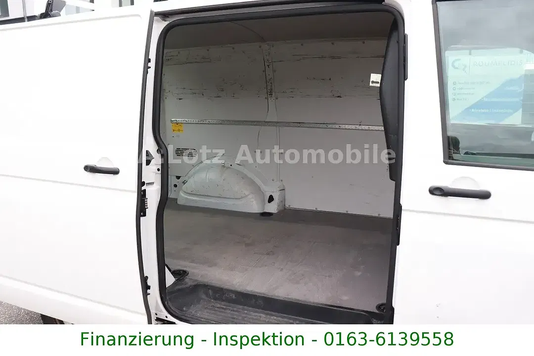 Volkswagen Transporter - Thumbnail 12