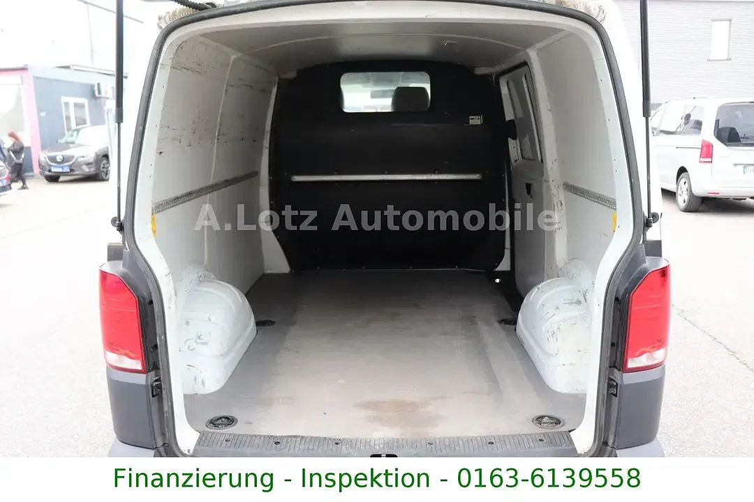 Volkswagen Transporter - Thumbnail 13