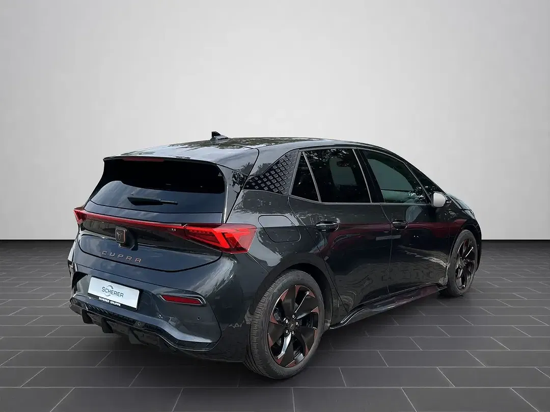 CUPRA Born - Thumbnail 2