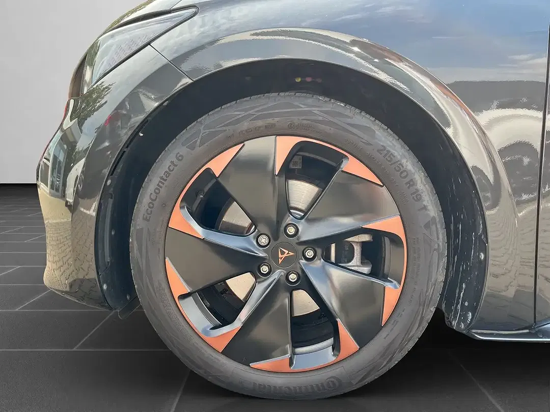 CUPRA Born - Thumbnail 8
