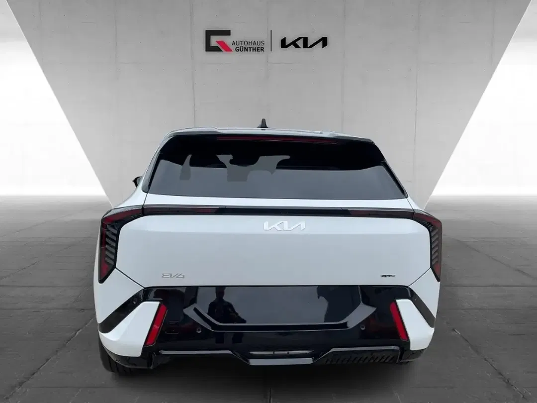 Kia EV4 - Thumbnail 2