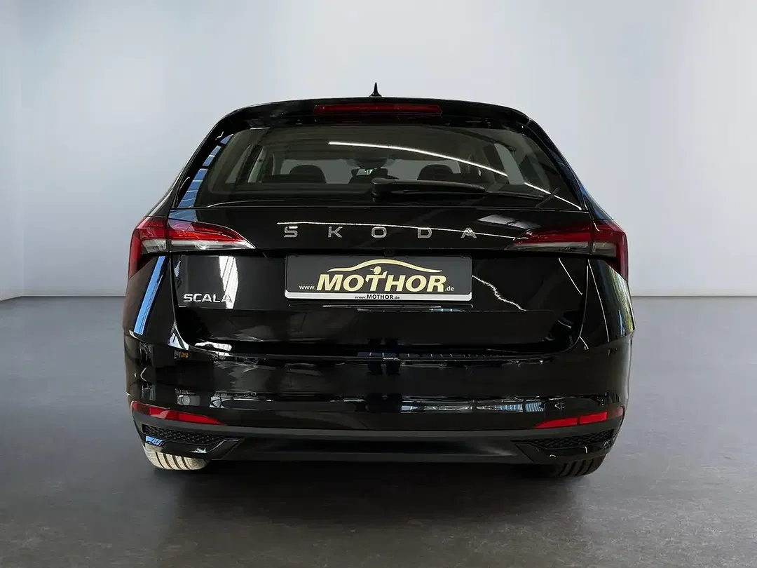Skoda Scala - Thumbnail 4