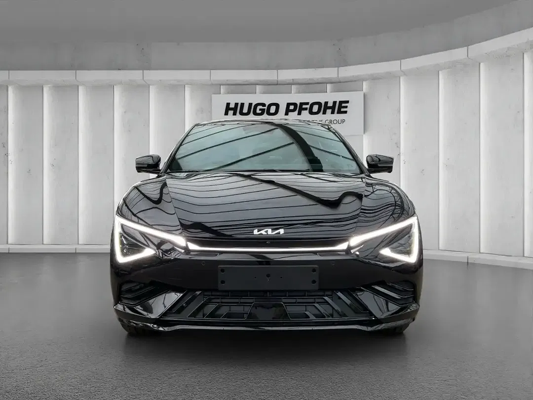 Kia EV6 - Thumbnail 6
