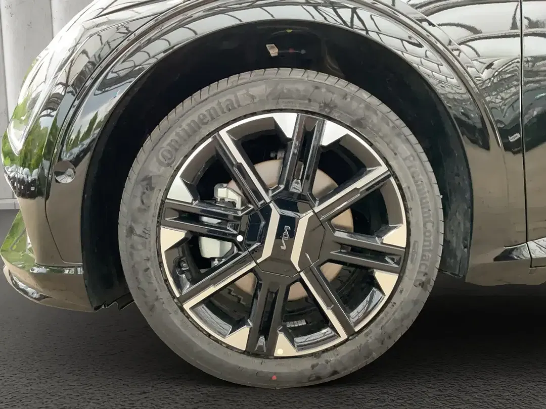 Kia EV6 - Thumbnail 7
