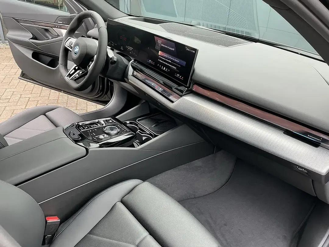 BMW 530 - Thumbnail 14
