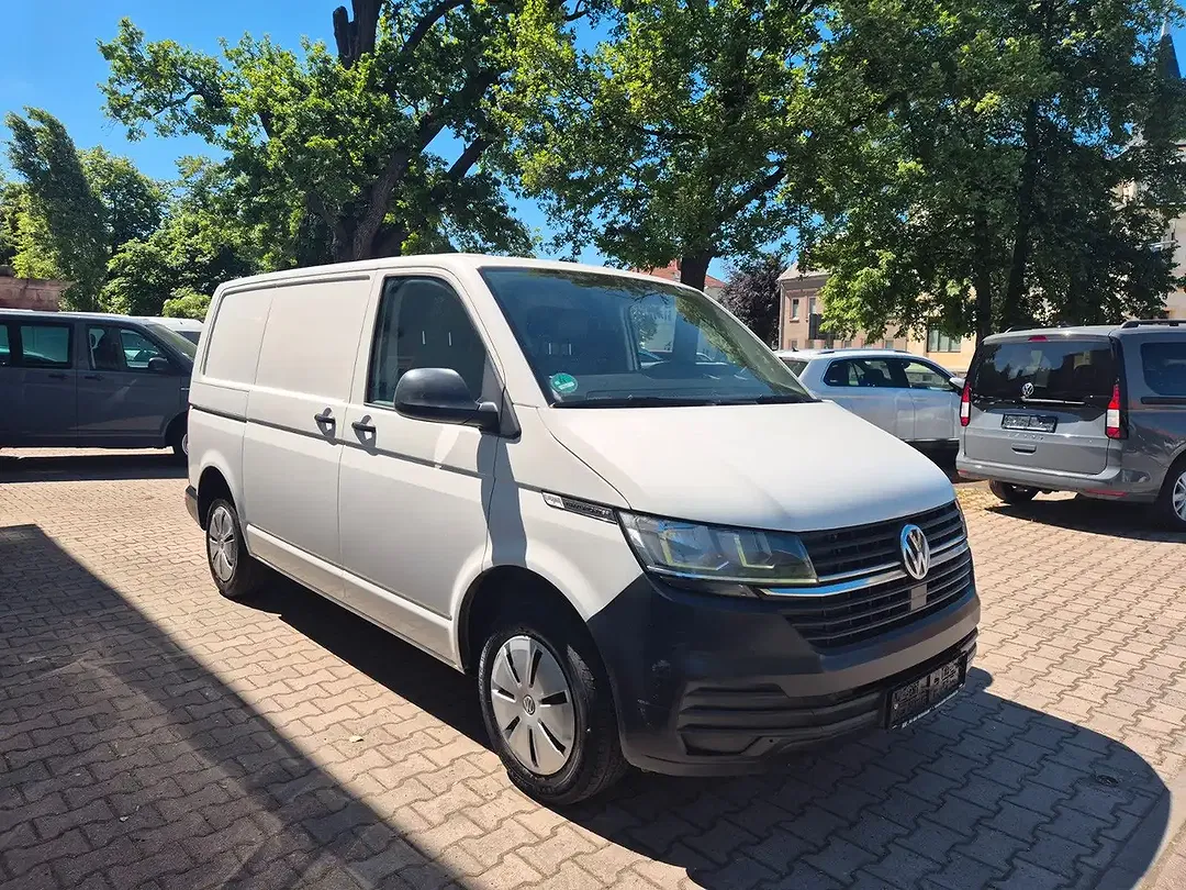 Volkswagen Transporter - Thumbnail 10