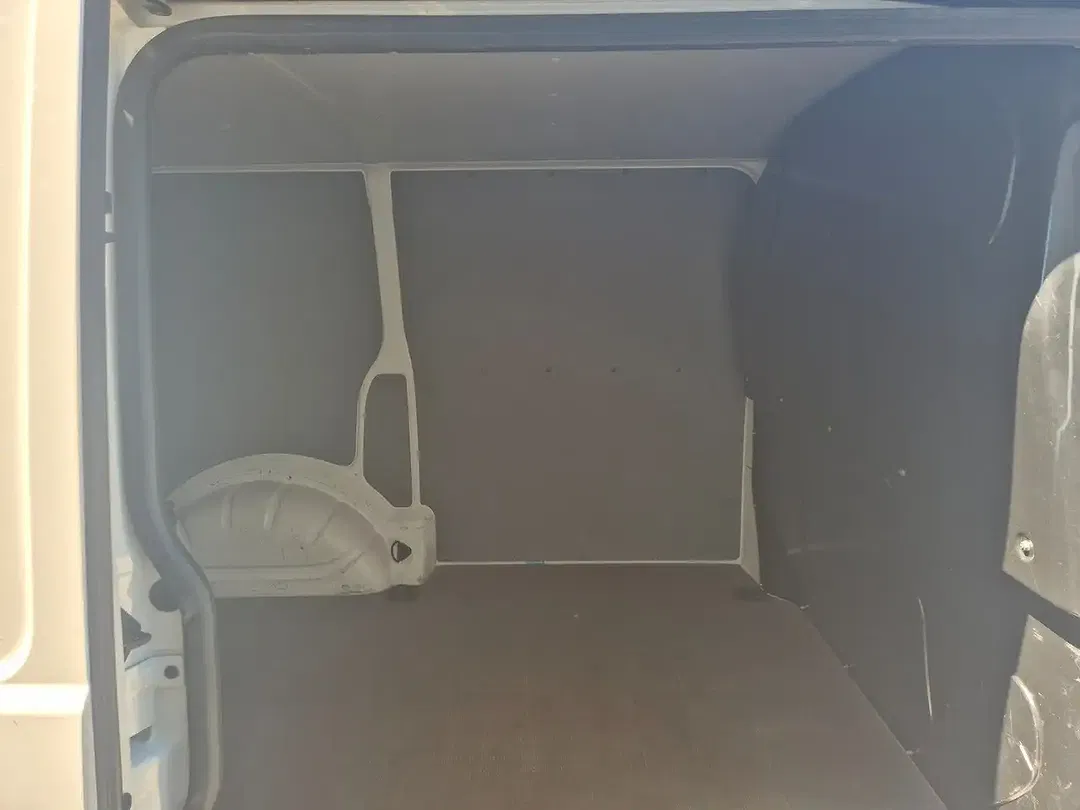 Volkswagen Transporter - Thumbnail 15