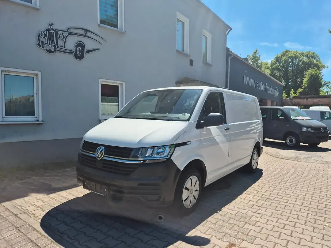 Volkswagen Transporter - Thumbnail 8