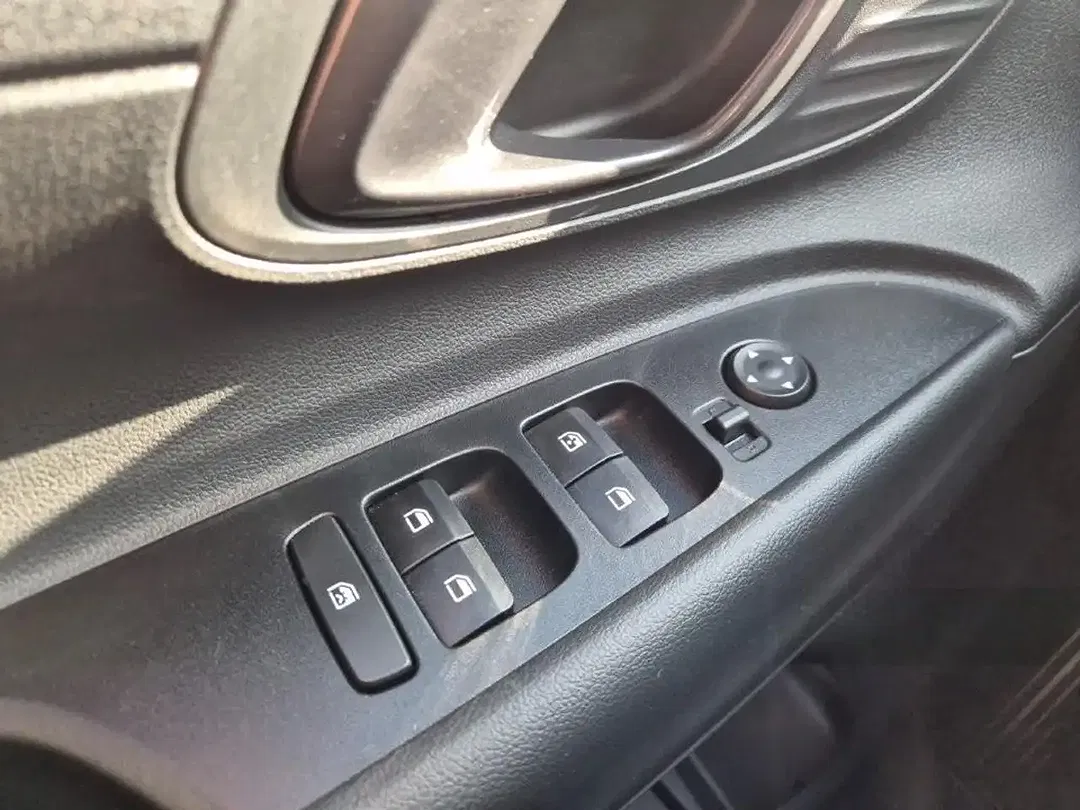 Hyundai i20 - Thumbnail 11